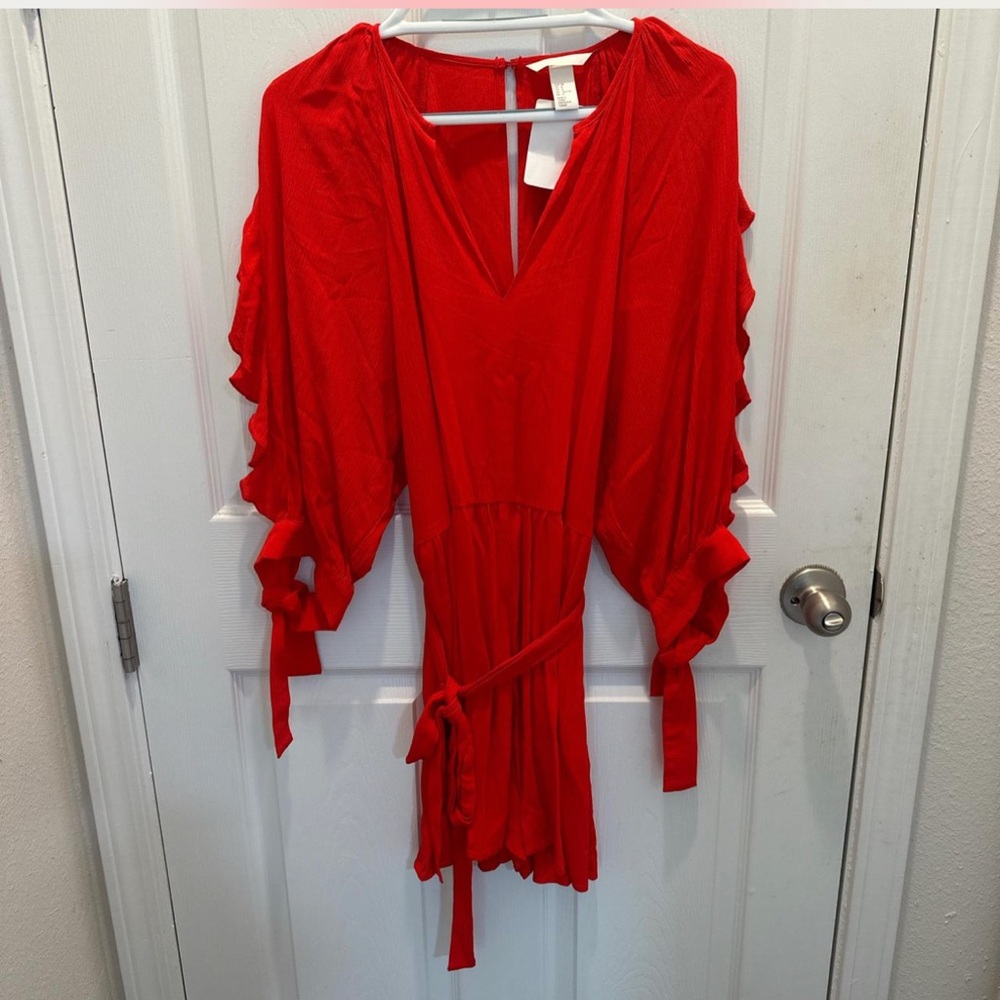 H&M V-Neck Ruffle Sleeve Women’s Romper